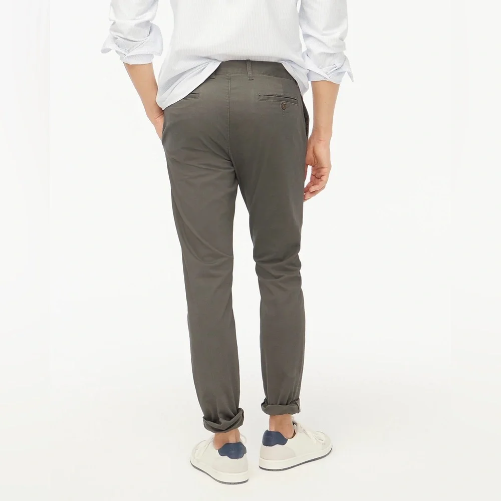 NWT Men’s J.Crew Factory skinny fit grey chino pants size 32/30 - Picture 2 of 5